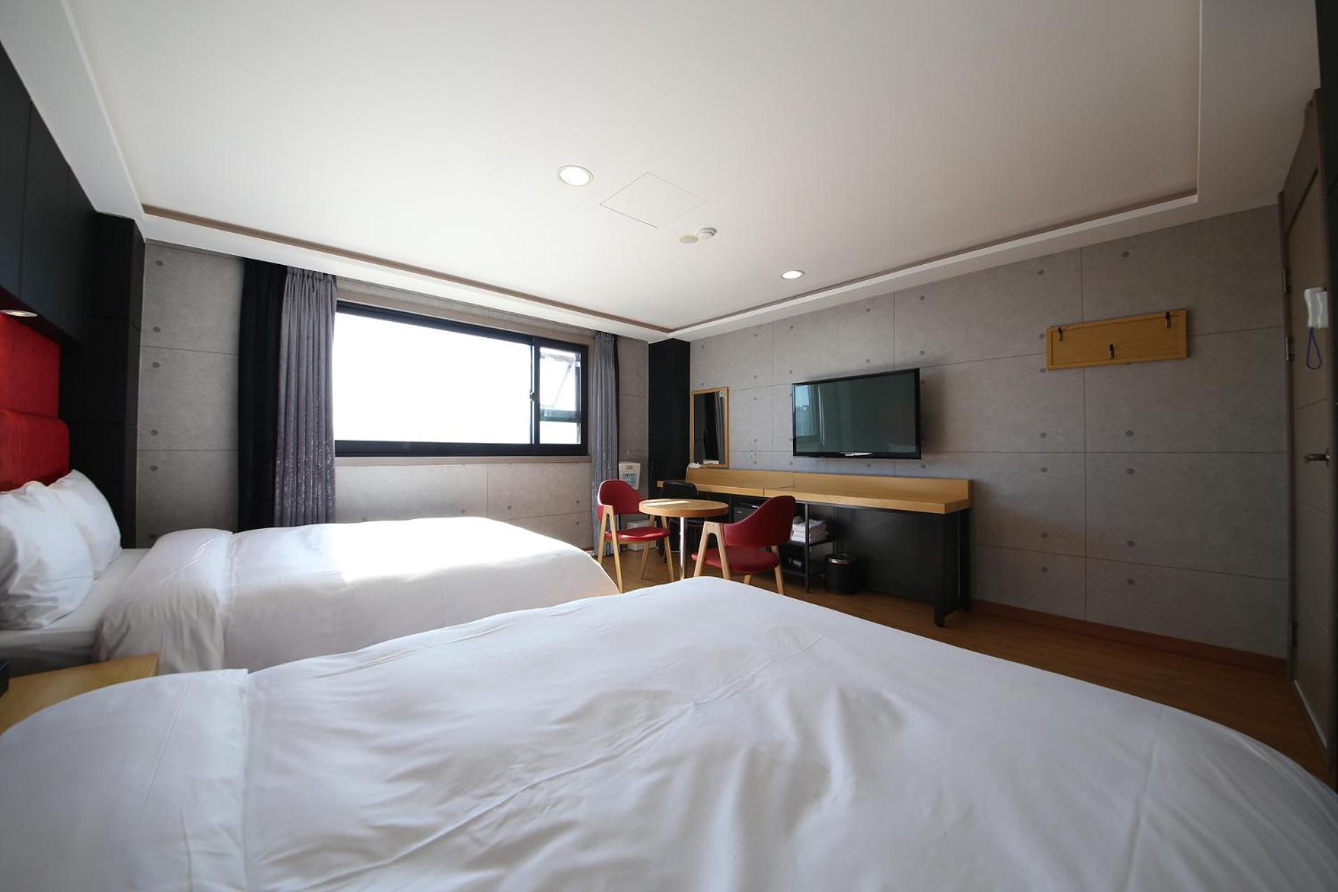 Hotel Memory Jumunjin- Welcome Drink Provided Gangneung Exterior photo